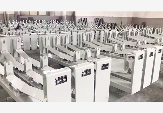 調(diào)心托輥支架